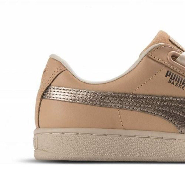 Puma Basket heart up w 364955-01 large