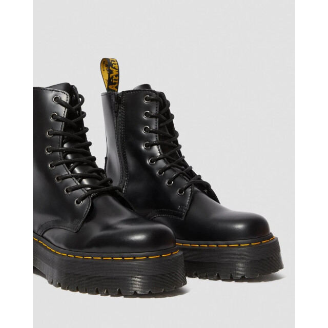 Dr. Martens Jadon 15265001 large