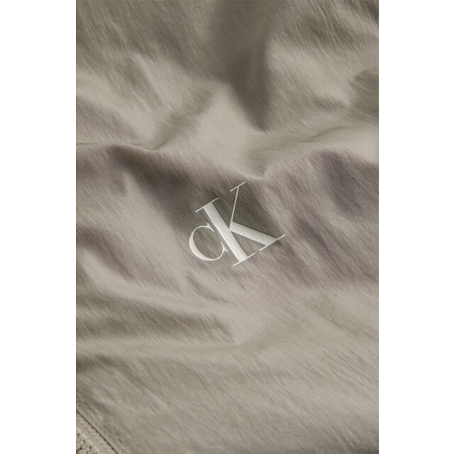 Calvin Klein Nylon hooded windbreaker 141.20.0022 large