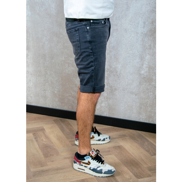 Calvin Klein Slim short 151.20.0045 large