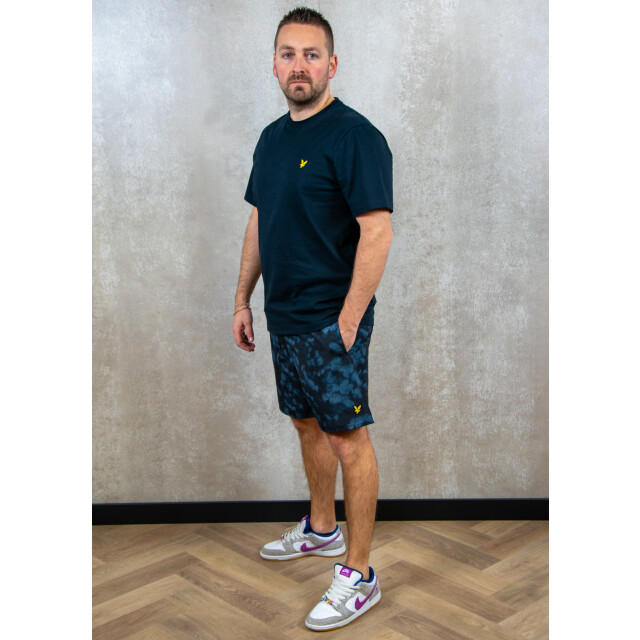 Lyle and Scott Digital floral print floral short 180.30.0159 large