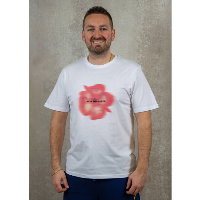 Lyle and Scott Motion floral graphic t-shirt 100.00.1054 large