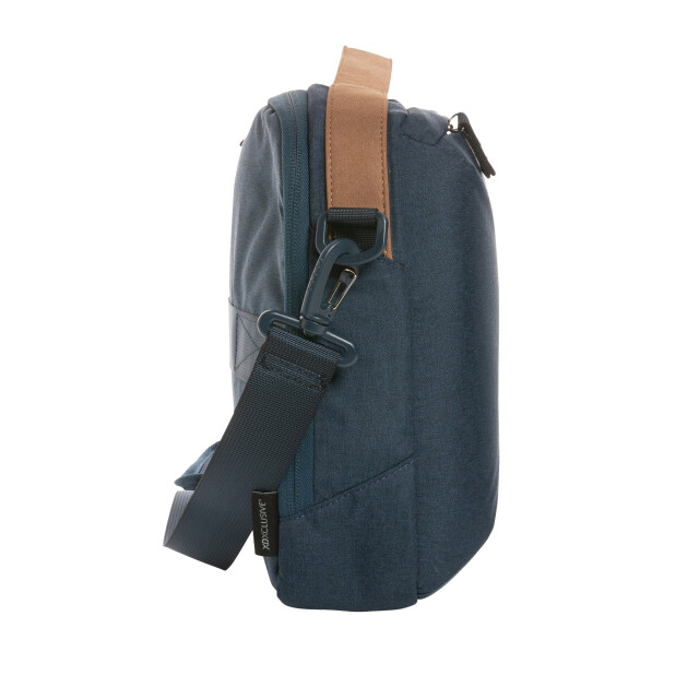 XD Xclusive Impact aware tweekleurige laptoptas UTXD760_navy large