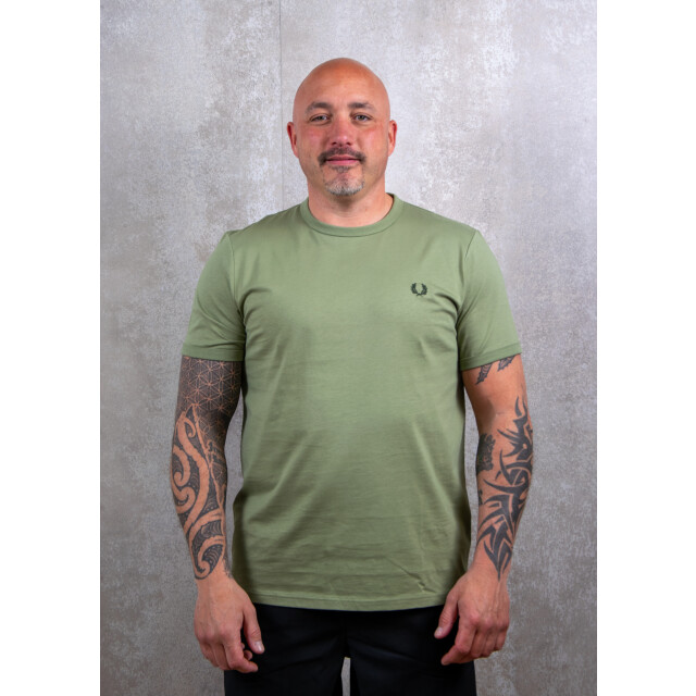 Fred Perry Ringer t-shirt 100.40.0728 large