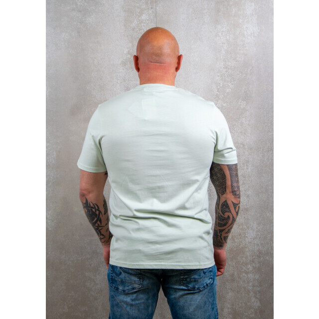 Lyle and Scott Pocket t-shirt 100.01.0171 large