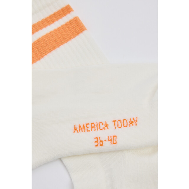 America Today Toca 1521002323 066 large