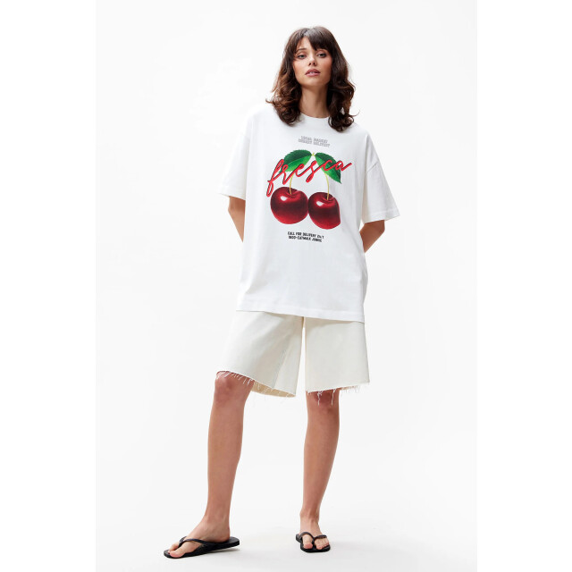 Catwalk Junkie 2502020229 oversized graphic tshirt 2502020229 Oversized graphic Tshirt large