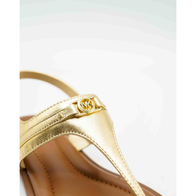 Michael Kors Mandy thong sandal 59870 large
