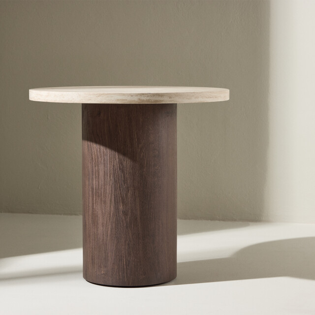 Nest living Jente ronde houten bijzettafel donkerbruin met travertine tafelblad- Ø 50 cm 3195766 large