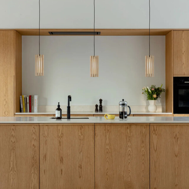Umage Komorebi mini hanglamp natural oak met koordset zwart Ø 11 cm 2881015 large