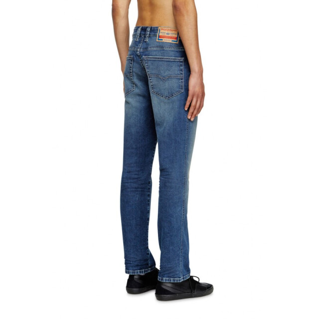 Diesel D-vyl 0dbee heren denim regular met een straight leg die 0DBEE/D-VYL large