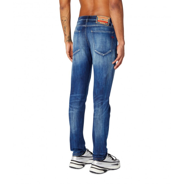 Diesel D-strukt 09m17 heren denim regular in tepared fit die 09M17/D-STRUKT large