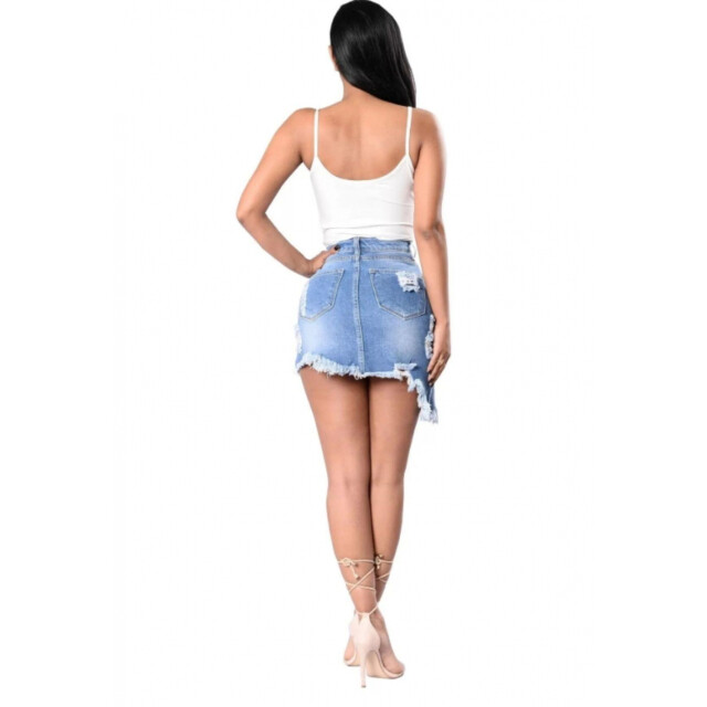 The Dezzy Factory Baddie rok 240124-1 large