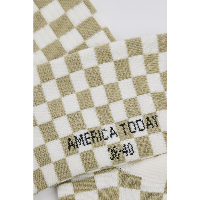 America Today Tula b 1522001315 431 large