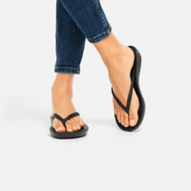 FitFlop Slippers dames iqushion ergonomic FitFlop iQushion Slippers Zwart – Ergonomische Steun & Ultiem Comfort large