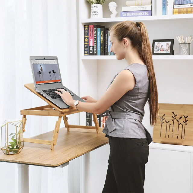 CaliCosy Opklapbare bamboe laptopstandaard met verstelbaar tafelblad l55 cm 2929430 large