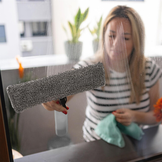 Casa di Elturo 3-in-1 spray ruitenwisser met microvezel en siliconen trekker – 22 cl – 3202086 large