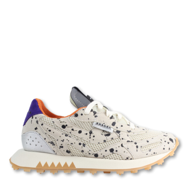 Run of Spot w Spot W large