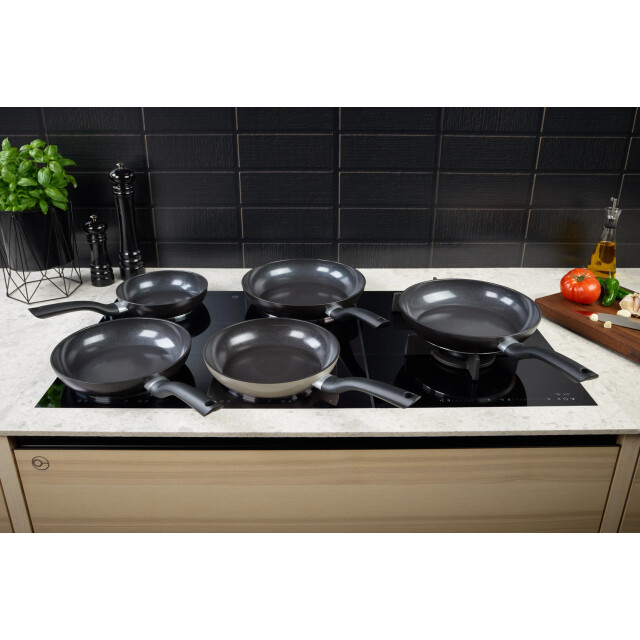 Fissler Essential koekenpan 28cm 111-001-28-100/0 large