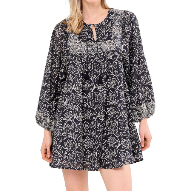 Maison Hotel Claudia dress black sheep Claudia dress black large