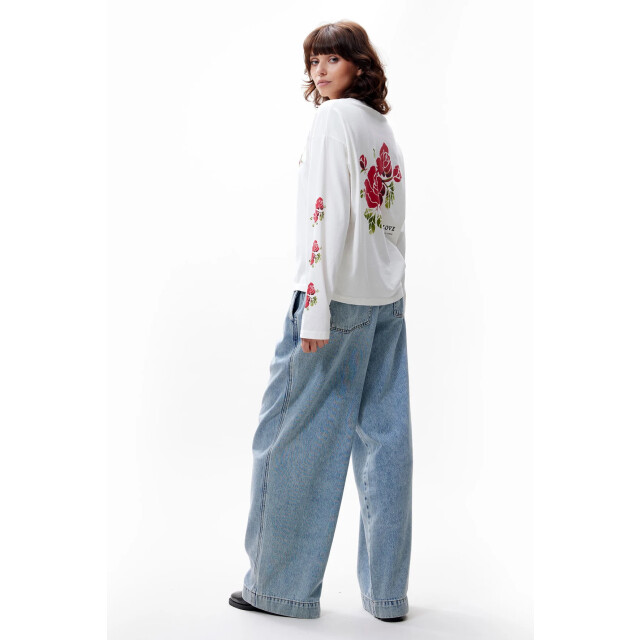 Catwalk Junkie 2503020403 graphic long sleeve 2503020403 Graphic long sleeve large