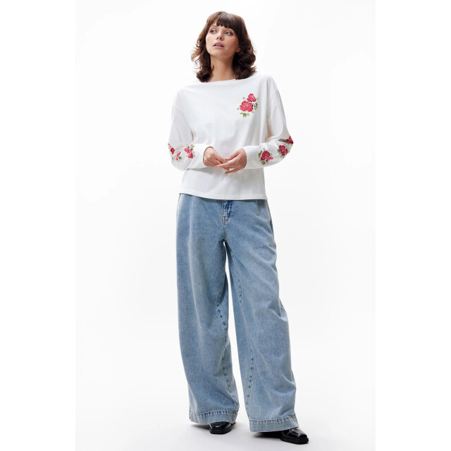 Catwalk Junkie 2503020403 graphic long sleeve 2503020403 Graphic long sleeve large