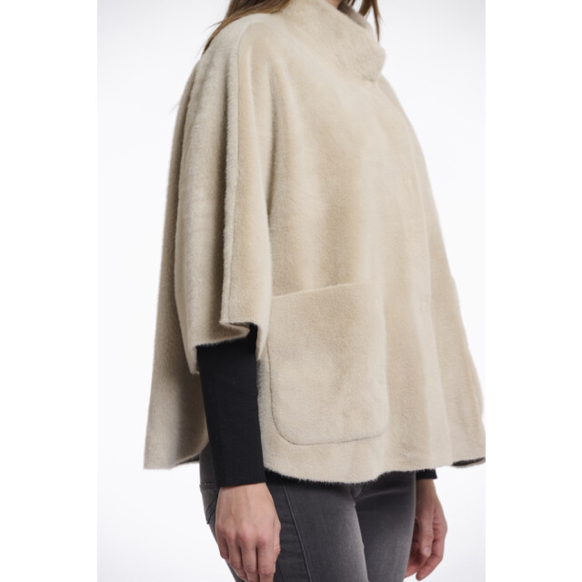 Rino & Pelle faux fur cape dewi.7002511 9030 birch 06111.198.0083 large