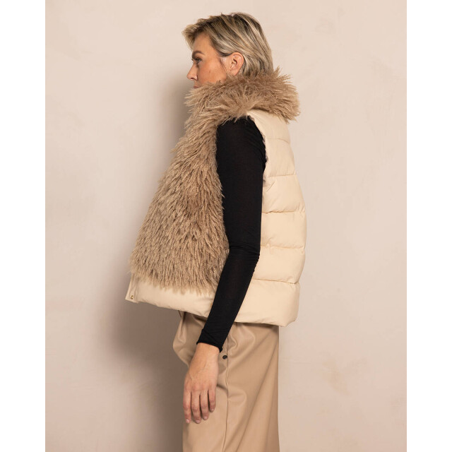 Zhrill Bodywarmer zj160-n3020 ane Zhrill Bodywarmer ZJ160-N3020 ANE large