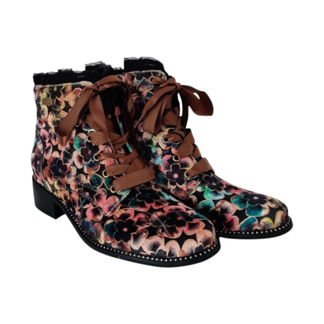 Laura Vita Emcmao 45 hoge veterschoen EMCMAO 45 large