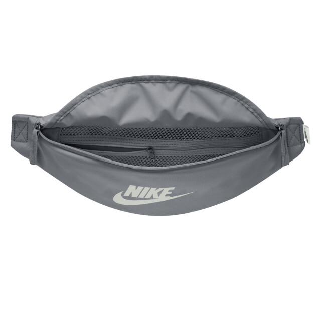Nike Polyester heuptasje met erfgoedlogo UTPP3141_smokegreywhite large
