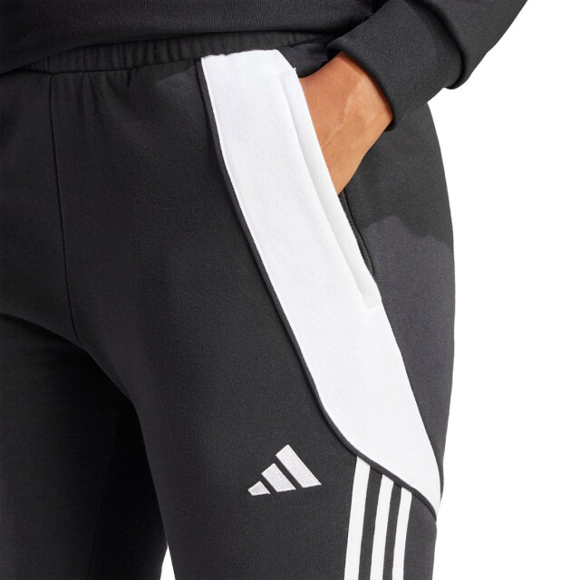 Adidas Dames tiro 24 joggingbroek UTPP5156_black large