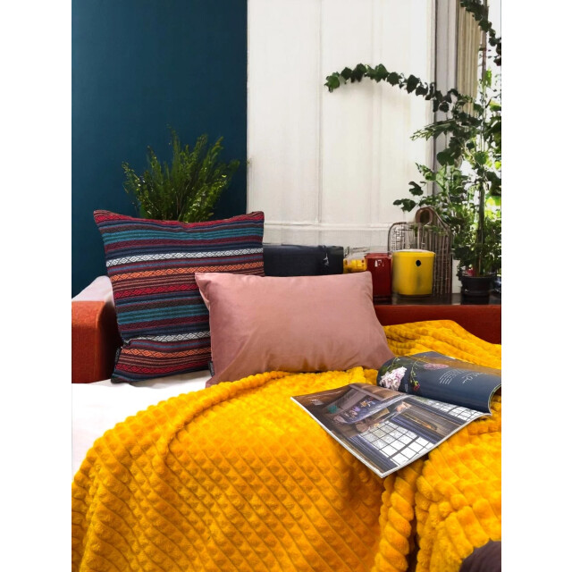 Gek op kussens! Sierkussen velvet oudroze long | 30 x 50 cm | velvet/polyester 3237835 large