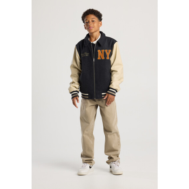 America Today Jari jr 3312002318 323 large