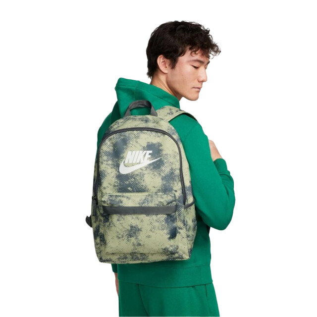 Nike Heritage bedrukte 25l rugzak UTPP2836_grey large