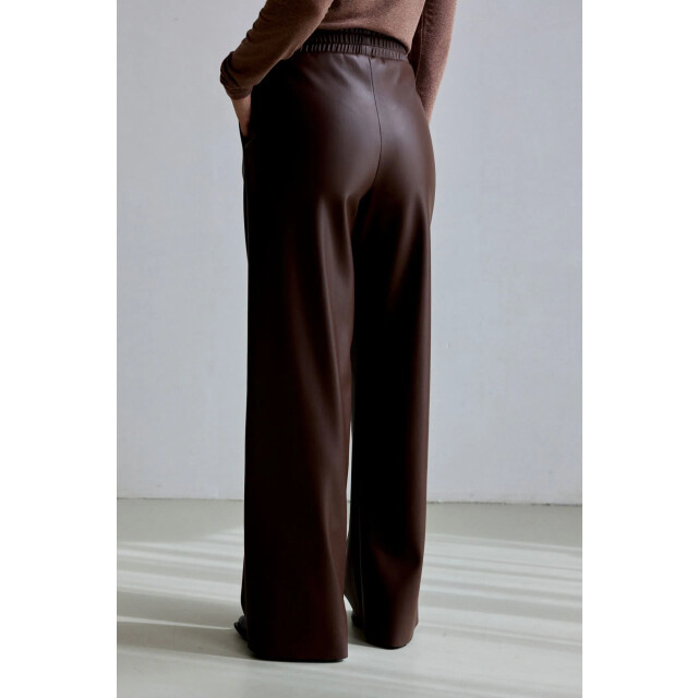 Femmes Du Sud delphine brown 06541.840.0149 large