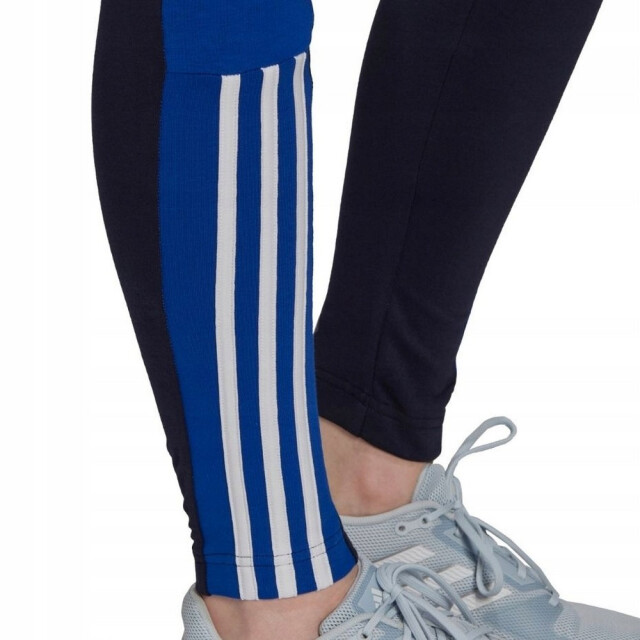 Adidas Dames essentials legging kleurblok UTPP2011_blackblue large