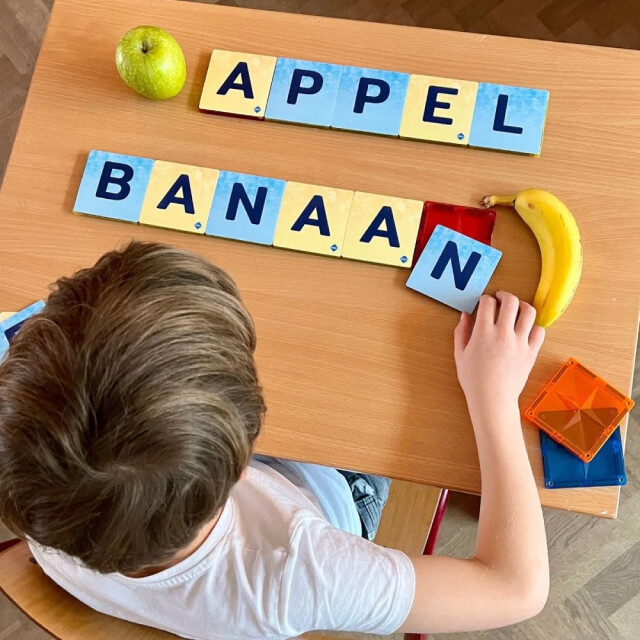 Coblo Magneet letters 60 delig capital 8720938018077 large