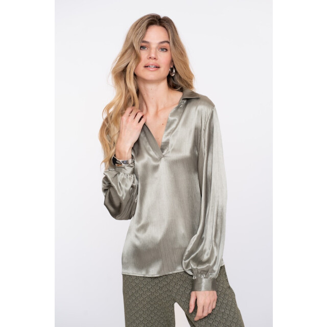 Geisha Satin blouse dessin 4309.29.0001 large