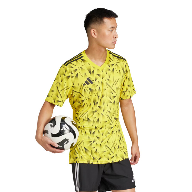 Adidas Heren team icoon 25 geometrisch patroon t-shirt UTPP5966_yellow large