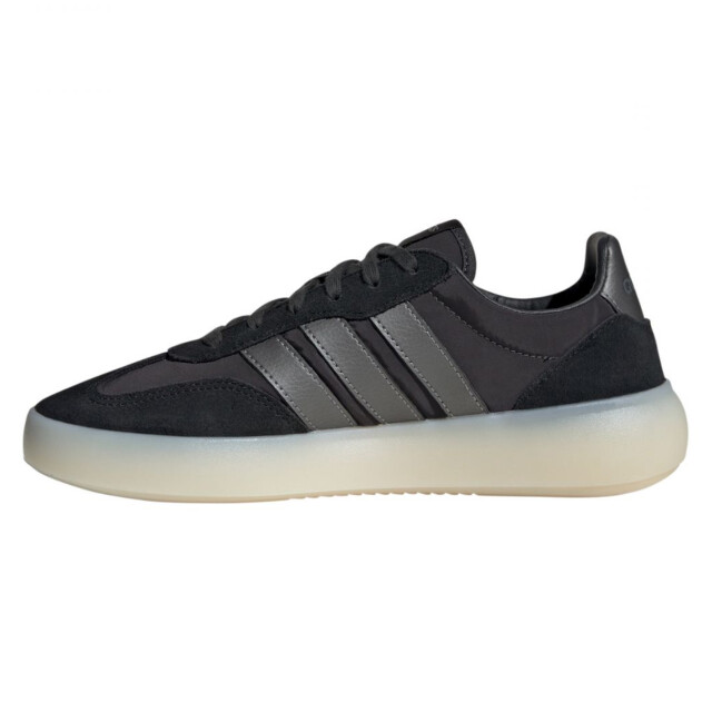 Adidas Dames barreda decode suede trainers UTPP5958_black large