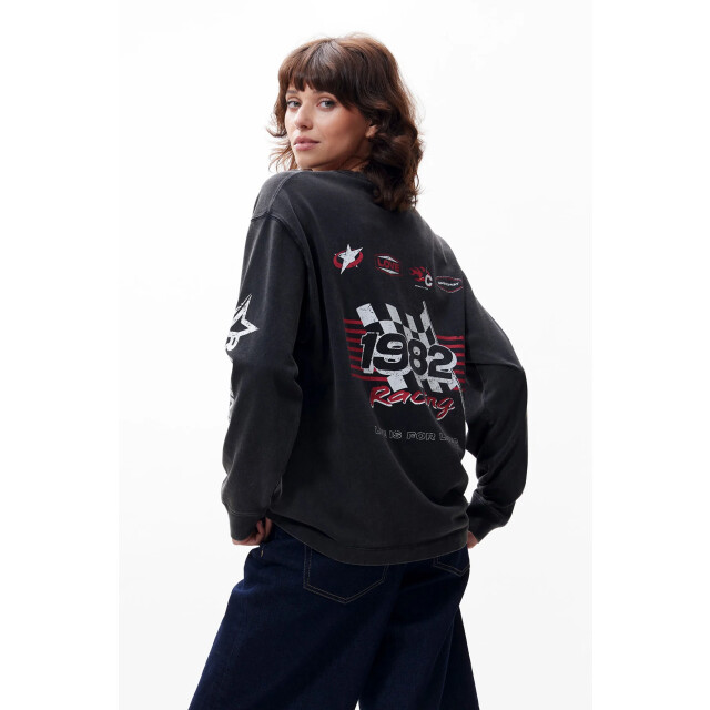 Catwalk Junkie 2503020406 loose fit graphic long sleeve 2503020406 Loose fit graphic long sleeve large