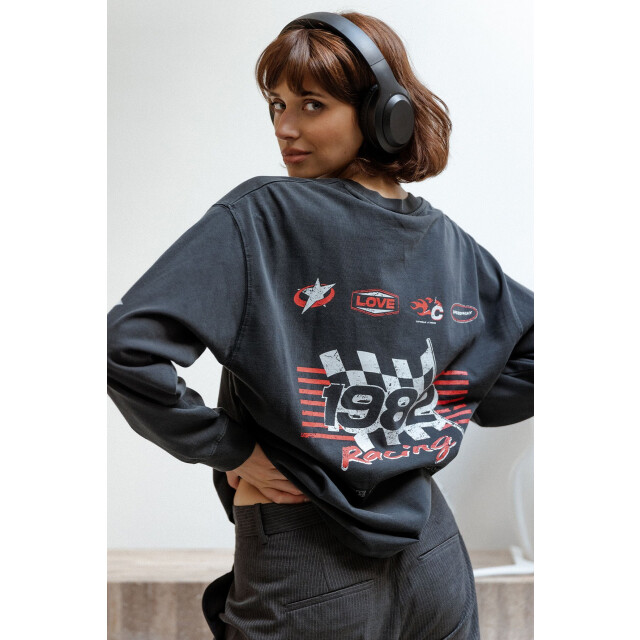 Catwalk Junkie 2503020406 loose fit graphic long sleeve 2503020406 Loose fit graphic long sleeve large