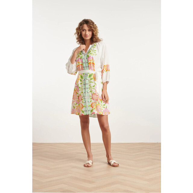 Smashed Lemon 24062 korte zomerjurk met levendige bloemenpatroon | 24062-000-998 large