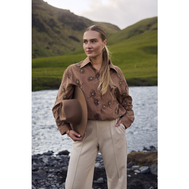 Nukus Iris blouse embroidery camel 4309.76.0008 large