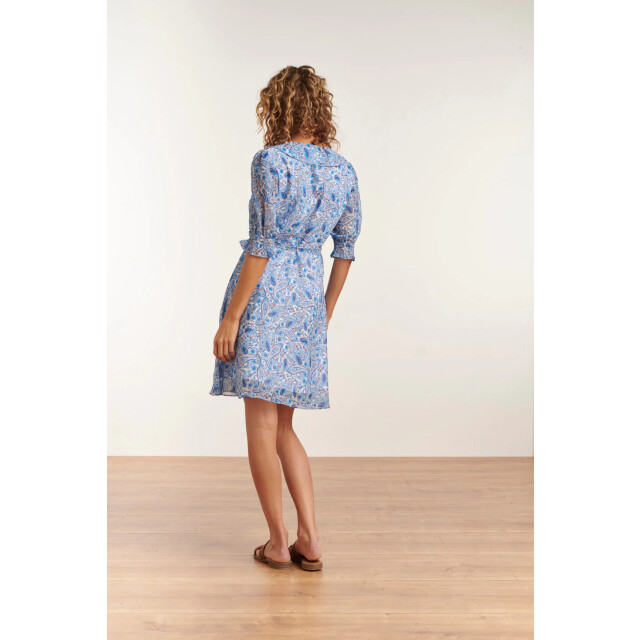 Smashed Lemon Zomerse chiffon jurk met overslag en ruffels in paisley 23113-000-625 large