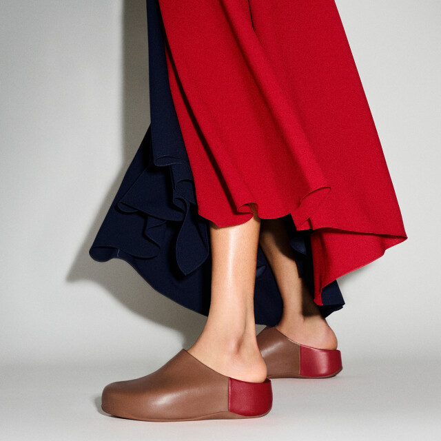 FitFlop Shuv x roksanda leather clogs JH4 large