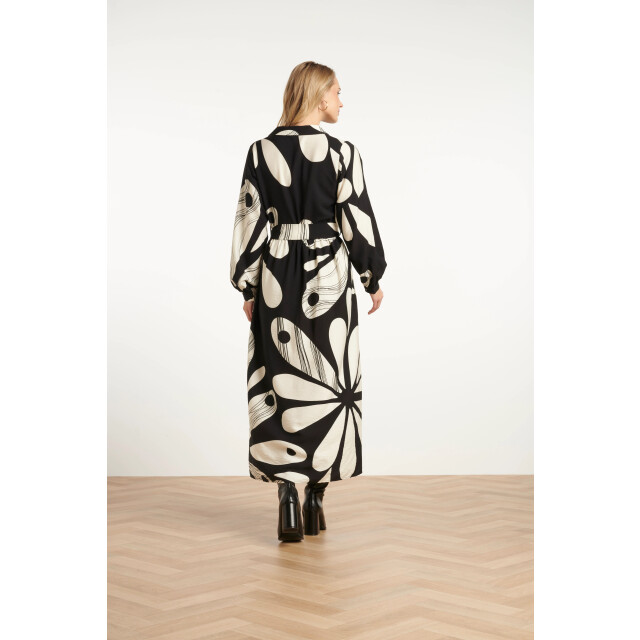 Smashed Lemon Maxi jurk met graffische bloemenprint in zwart en off-white | 25594-999-010 large