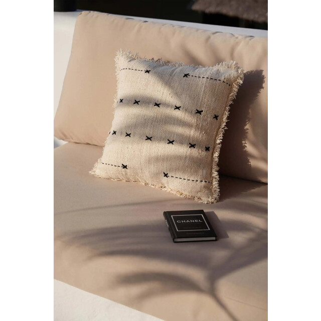Bazar Bizar The french kiss cushion cover natural black BARI011NB-50x50 large