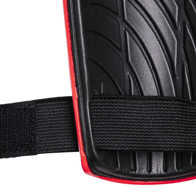 Adidas Tiro sg trainingsscheenbeschermers voor volwassenen UTPP4437_red large