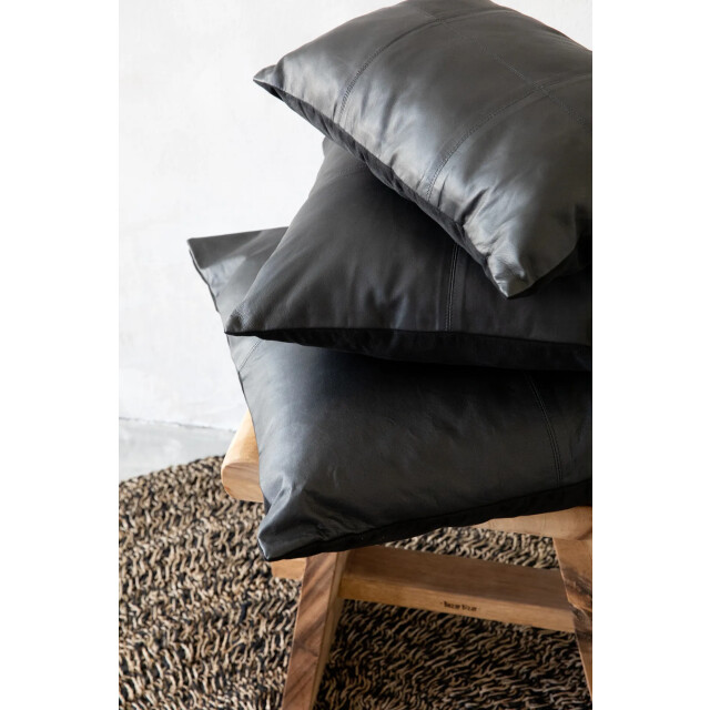 Bazar Bizar The four panel leather cushion cover black 40x40 INPG001B-40x40 large